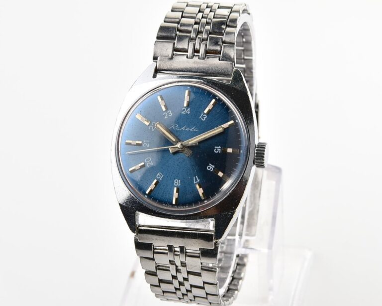 Excellent vintage soviet RAKETA mechanical watch with military style 24 hours dial