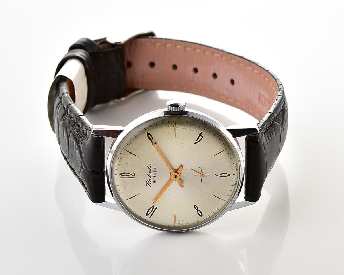 Vintage soviet RAKETA mechanical wristwatch