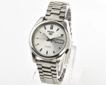Seiko 5 SNKL41 – Silver Sunburst Day-Date Automatic with clear back
