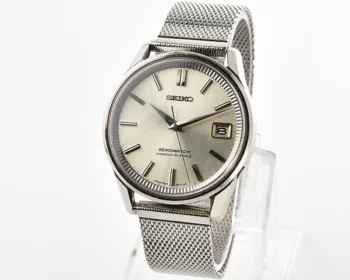 Vintage Seiko Seikomatic-R 30 Jewels Automatic wristwatch, from May 1965