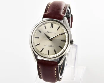 Vintage Seiko Skyliner 21 jewels manual wind with seahorse caseback, from August 1966