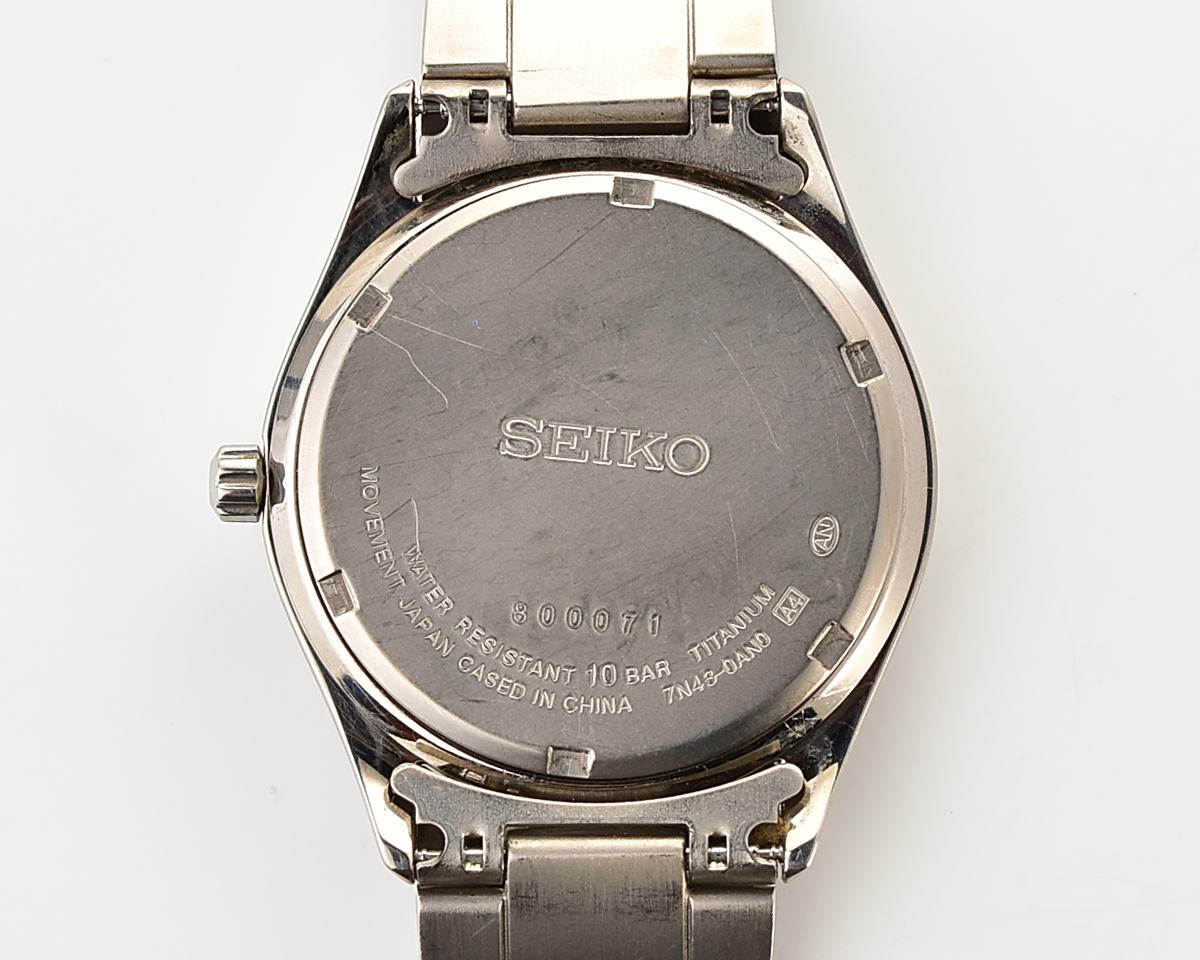 Vintage Seiko Titanium Day-Date Quartz (Ref. 7N43-0AN0) - Ultra-Lightweight Everyday Classic