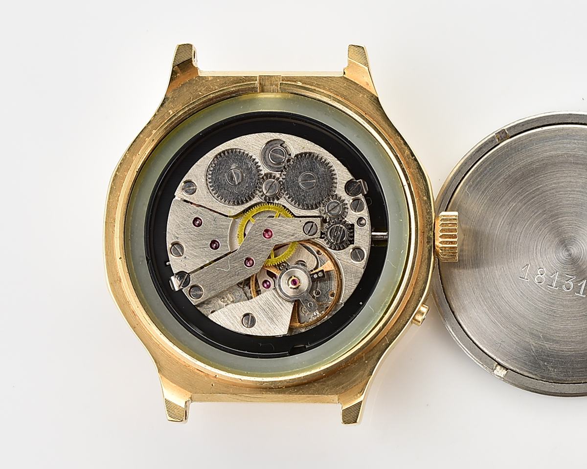 TIME CAPSULE: Vintage Slava soviet mechanical watch, New Old Stock(NOS)!