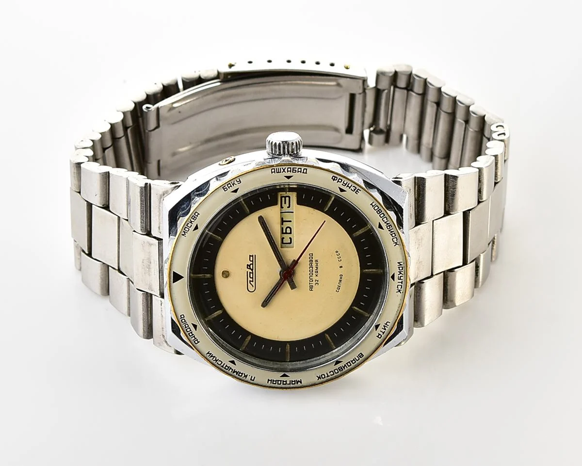 Rare: Slava mechanical watch with 32 jewels automatic mechanical movement!