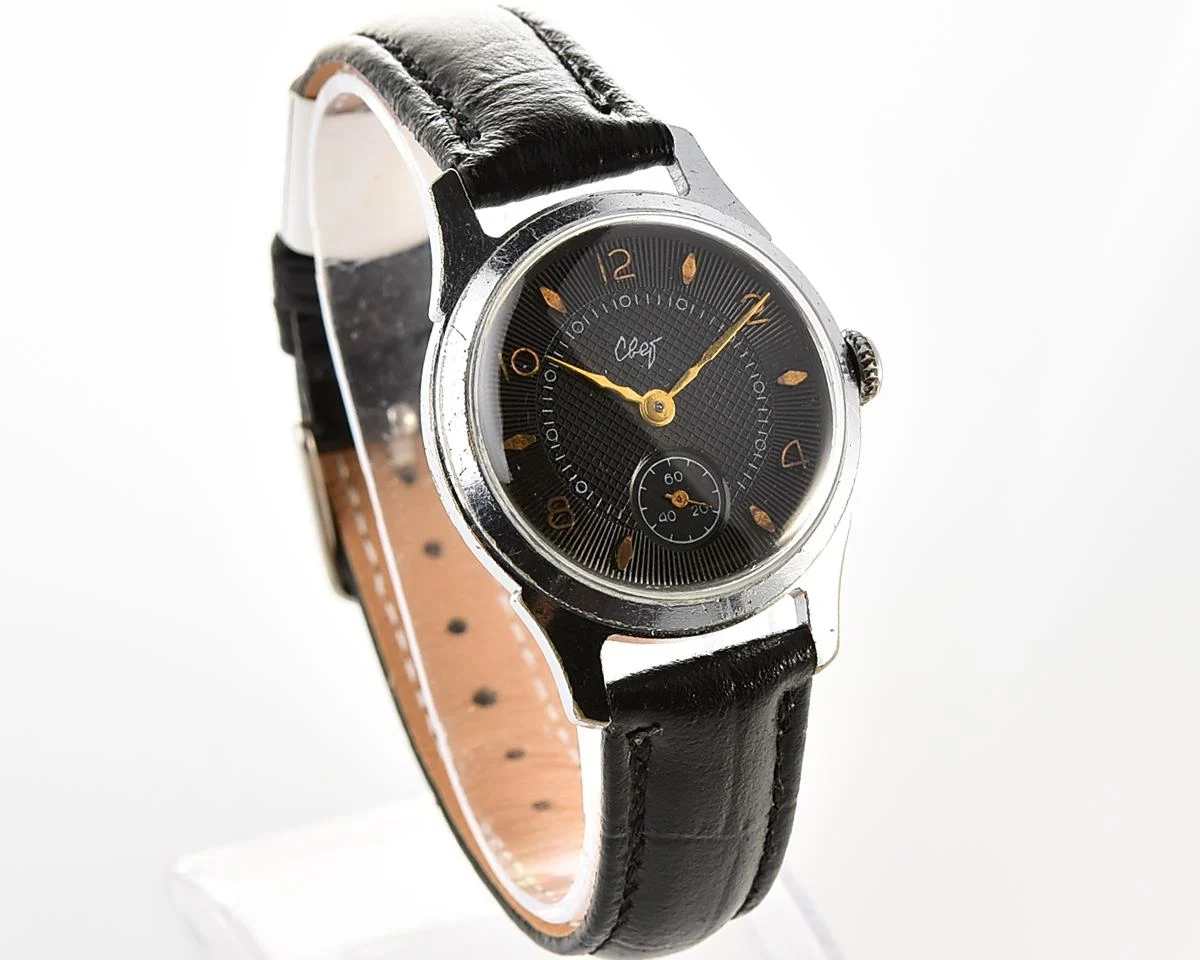 Vintage Soviet Svet "Light" mechanical watch