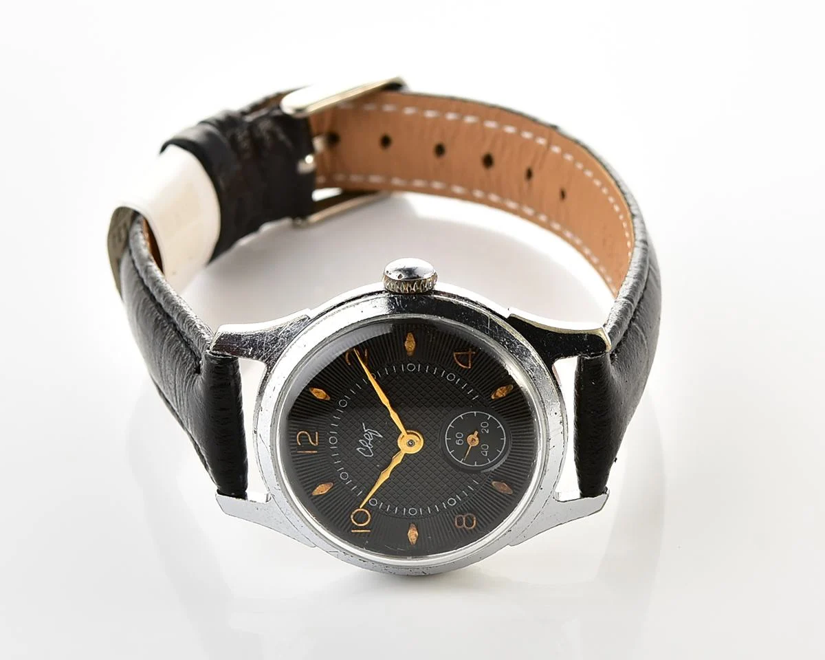 Vintage Soviet Svet "Light" mechanical watch