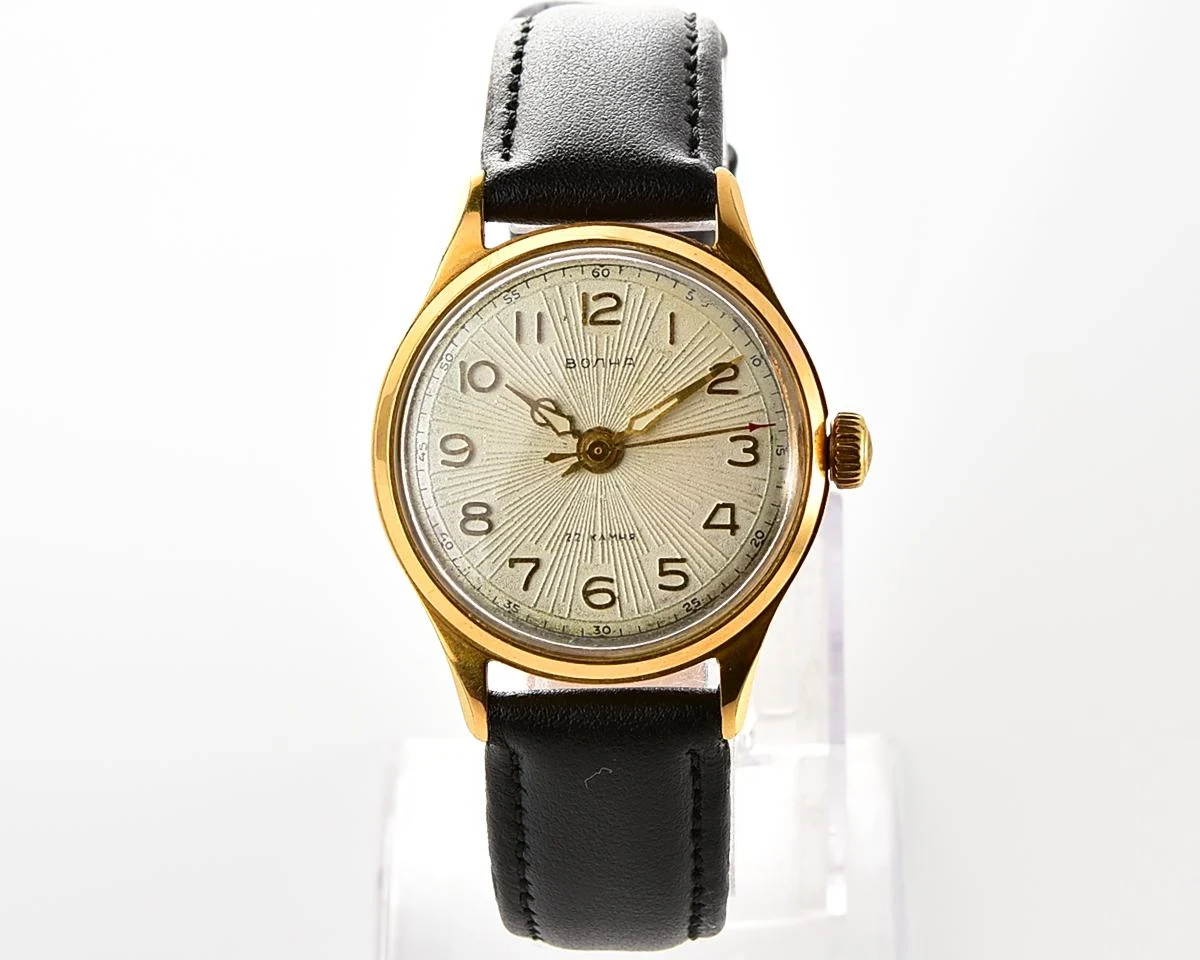 Soviet gold-plated Volna 22 jewels vintage mechanical watch
