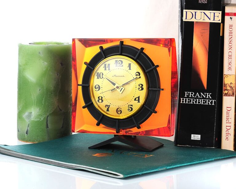Molnija vintage mechanical table clock - featured in HBO's Chernobyl mini series