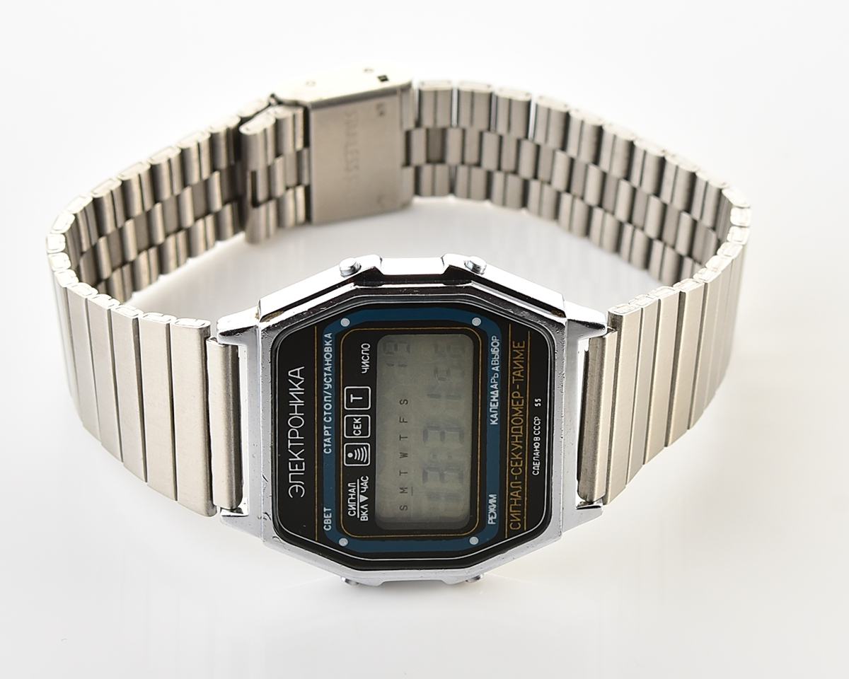 Digital vintage USSR wristwatch Electronika 55 - alarm chronograph