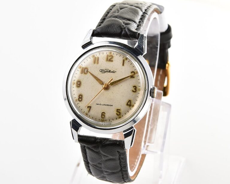 RARE! Beautiful vintage soviet wristwatch from 1950s - Kirovskie from the 1st Moscow Watch Factory