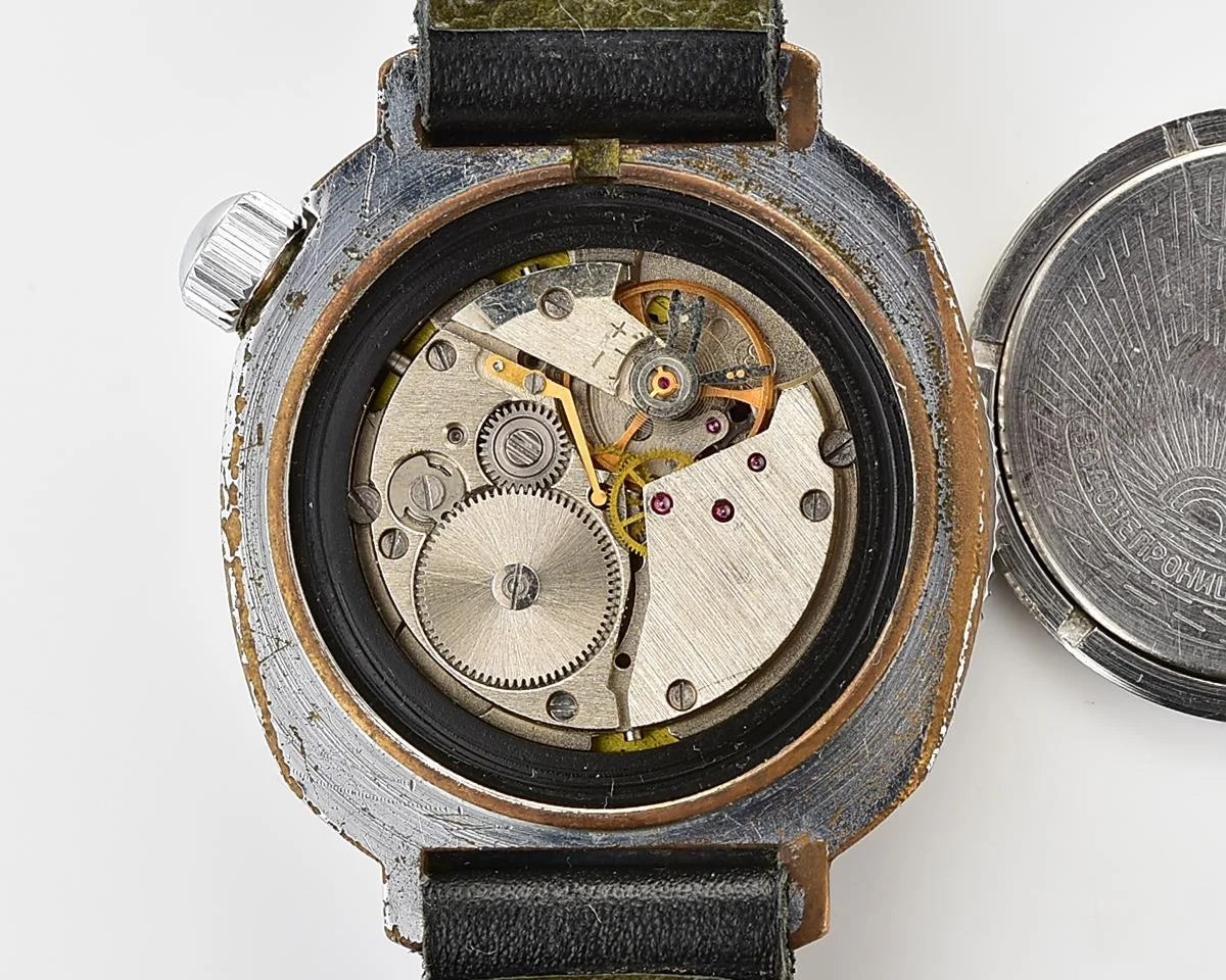 Vostok Commander's watch - Komandirskie Tank!