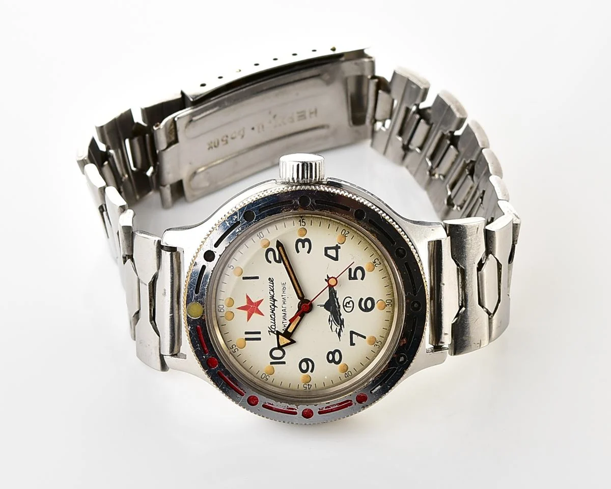 Soviet Vostok Amphibia mechanical watch – Komandirskie Submarine!
