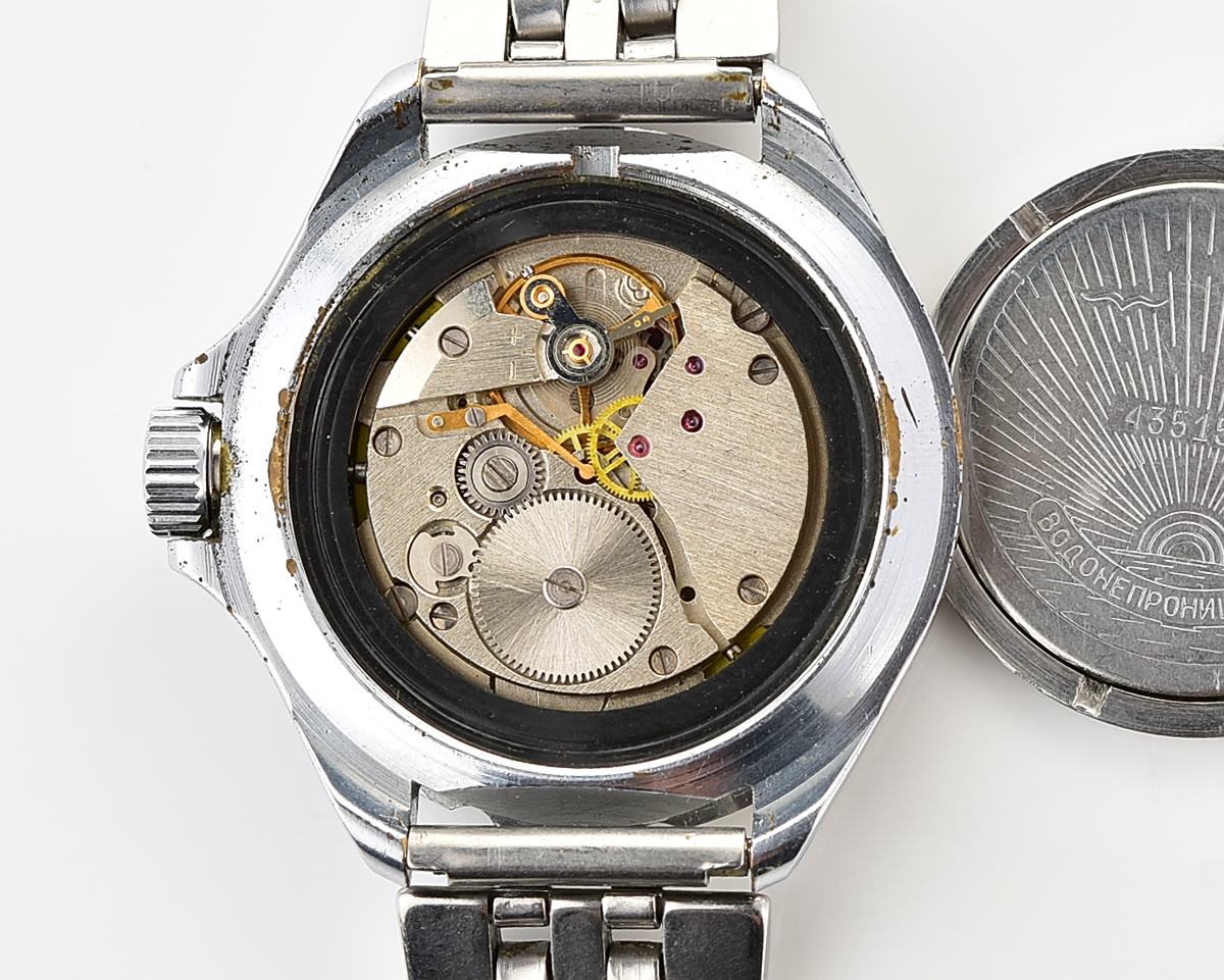 Vostok Komandirskie TANK mechanical watch limited series – “Zakaz MO CCCP”