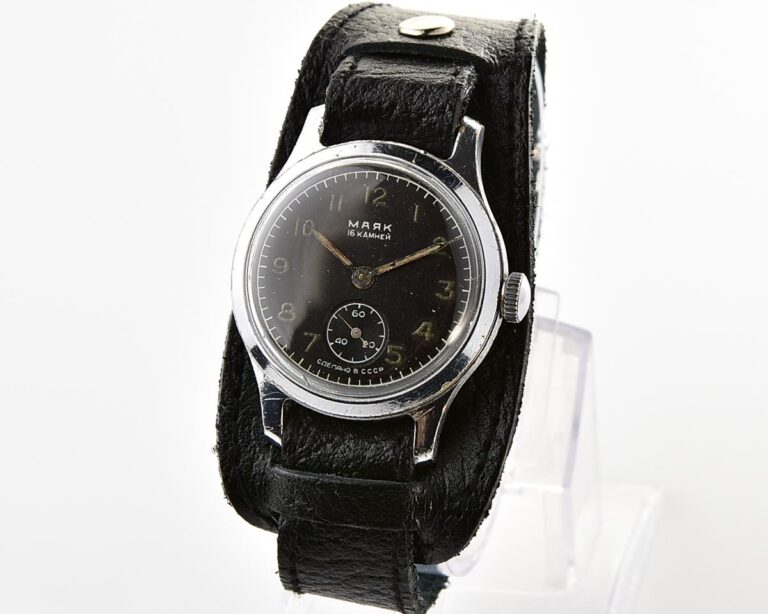 Vintage soviet MAYAK mechanical watch