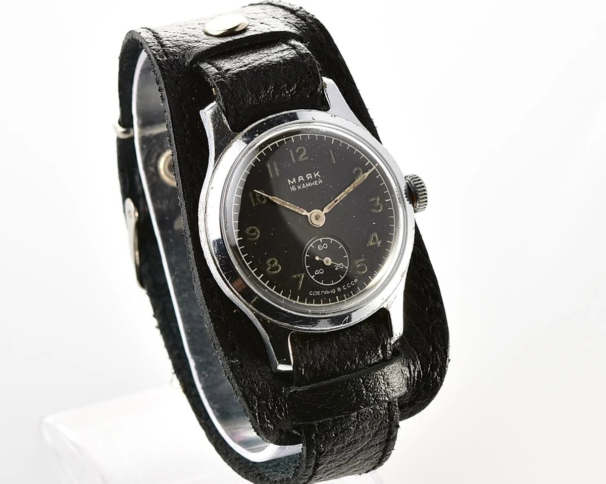 Vintage Soviet Mayak mechanical watch