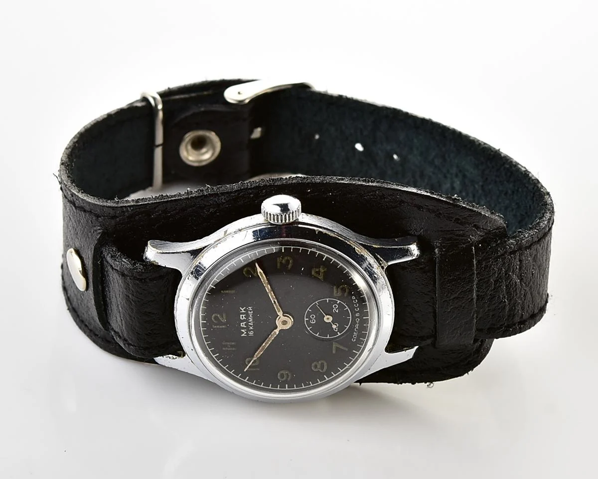 Vintage Soviet Mayak mechanical watch