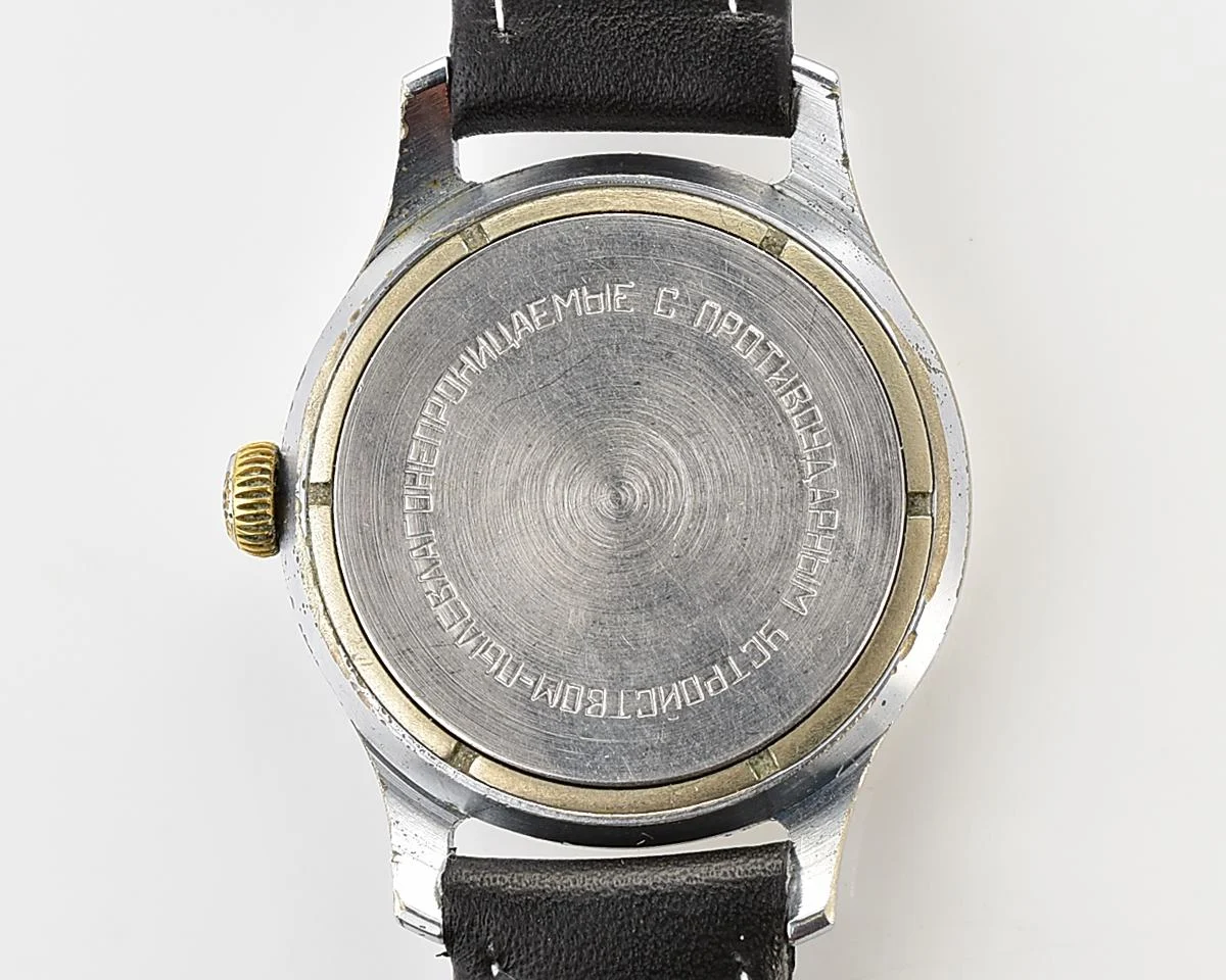 Excellent vintage Soviet Mayak mechanical watch, the 3rd quarter of 1956!