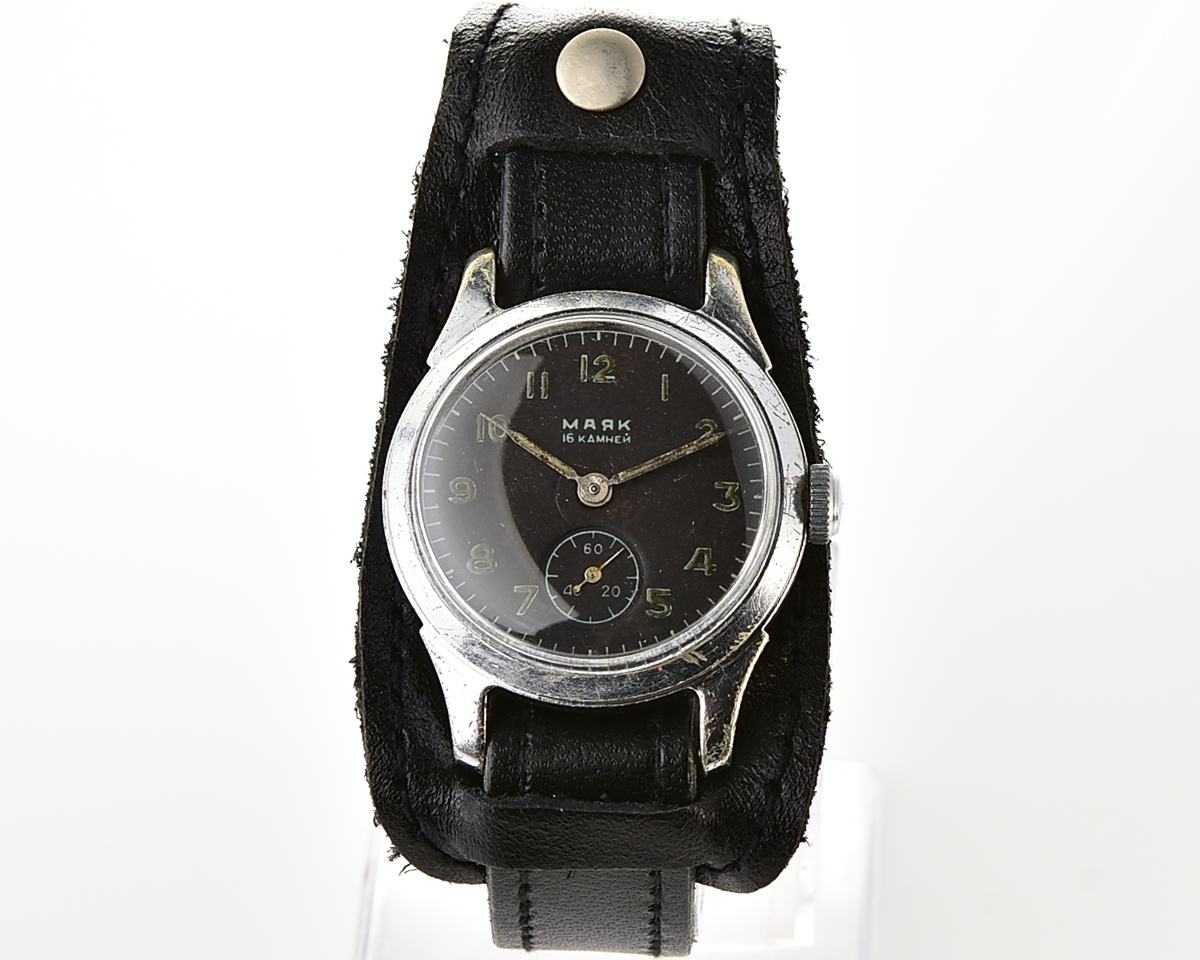 Vintage soviet MAYAK mechanical watch from the 2nd quarter of 1956