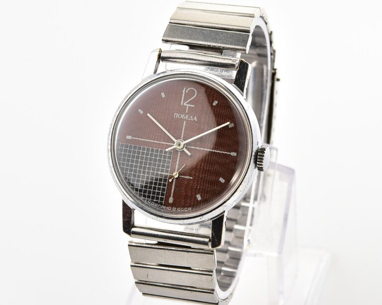 Soviet POBEDA vintage mechanical wristwatch