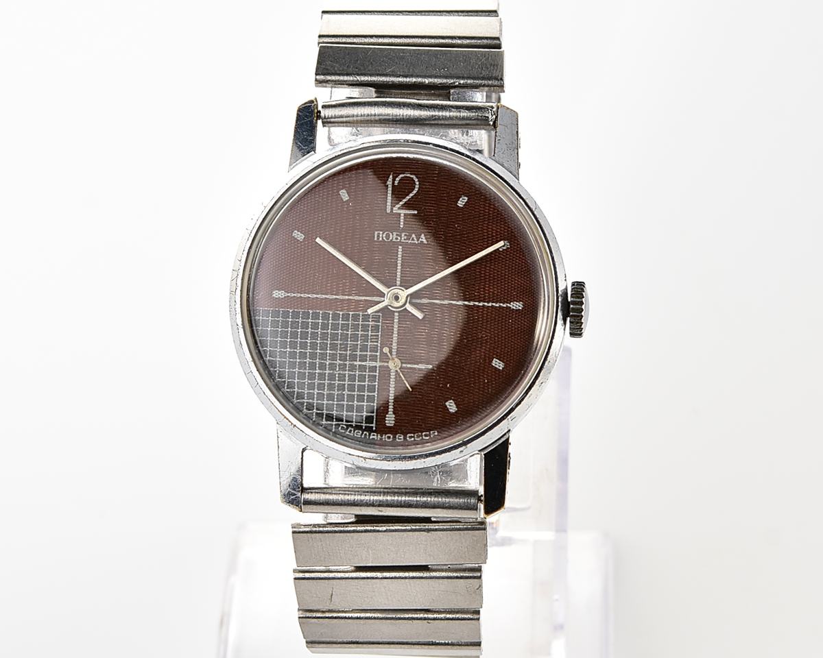 Soviet POBEDA vintage mechanical wristwatch