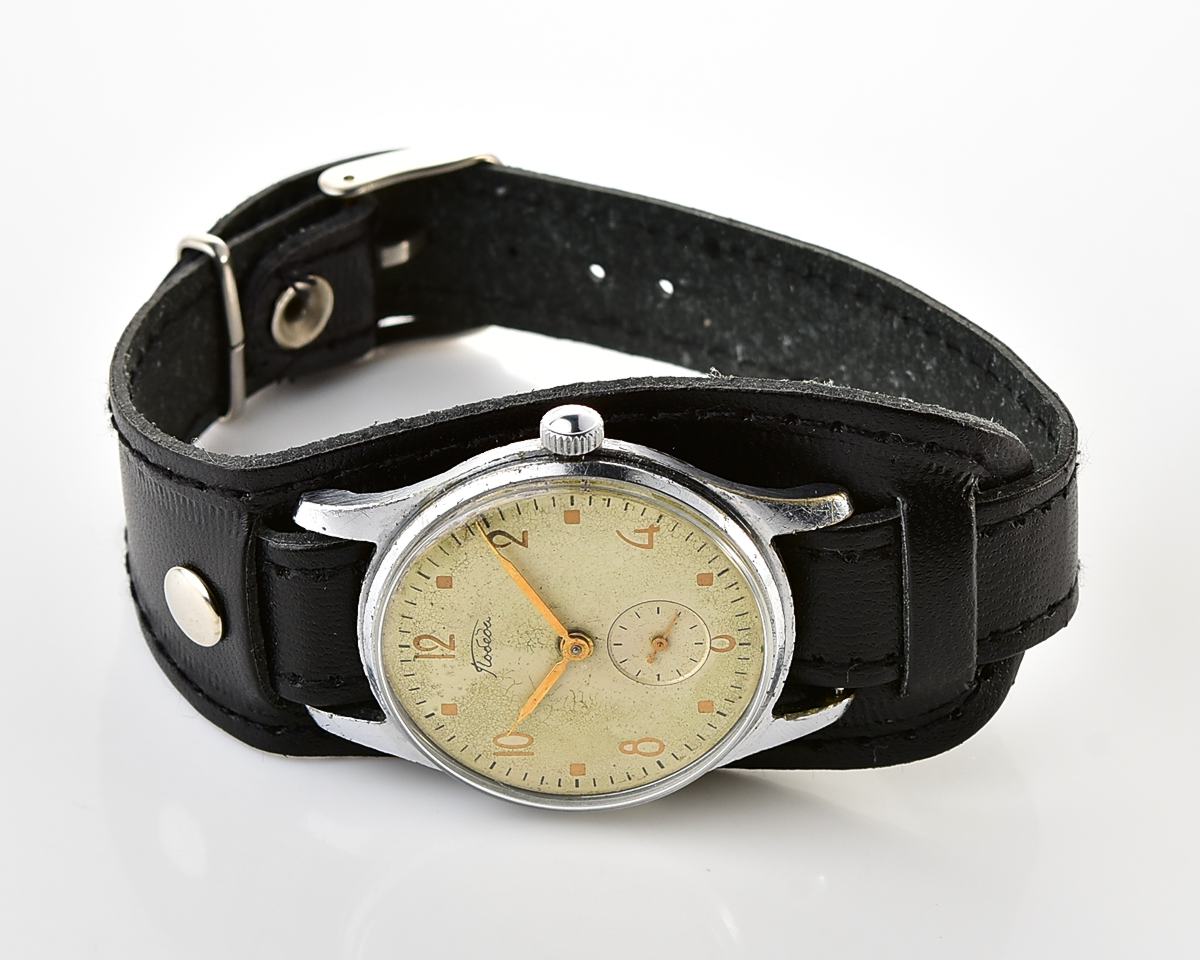 Vintage soviet mechanical POBEDA wristwatch, PChZ, from 1950s