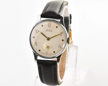 Excellent Soviet vintage mechanical Pobeda watch, 2MChZ from 4th quarter 1958!