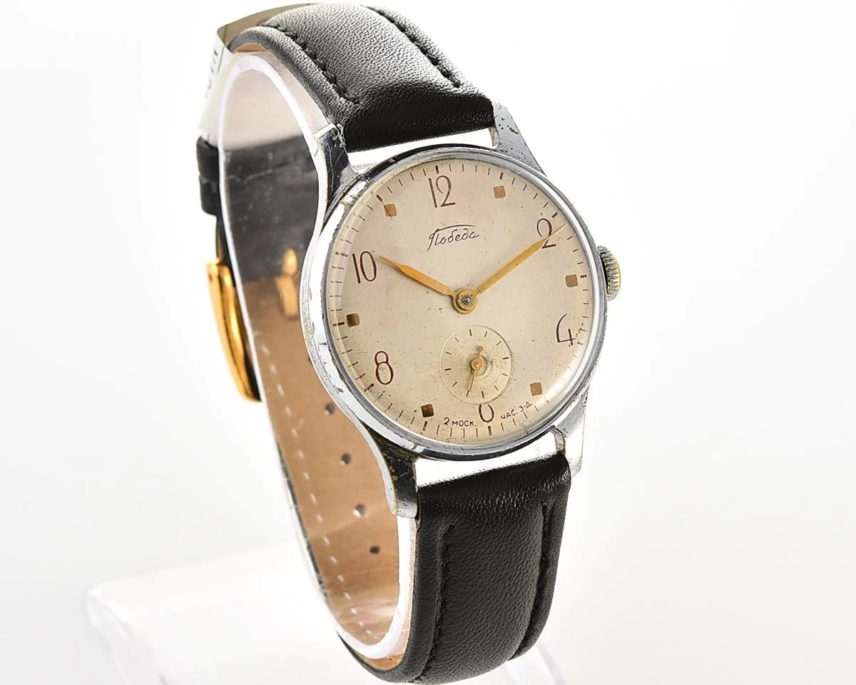 Excellent Soviet vintage mechanical Pobeda watch, 2MChZ from 4th quarter 1958!