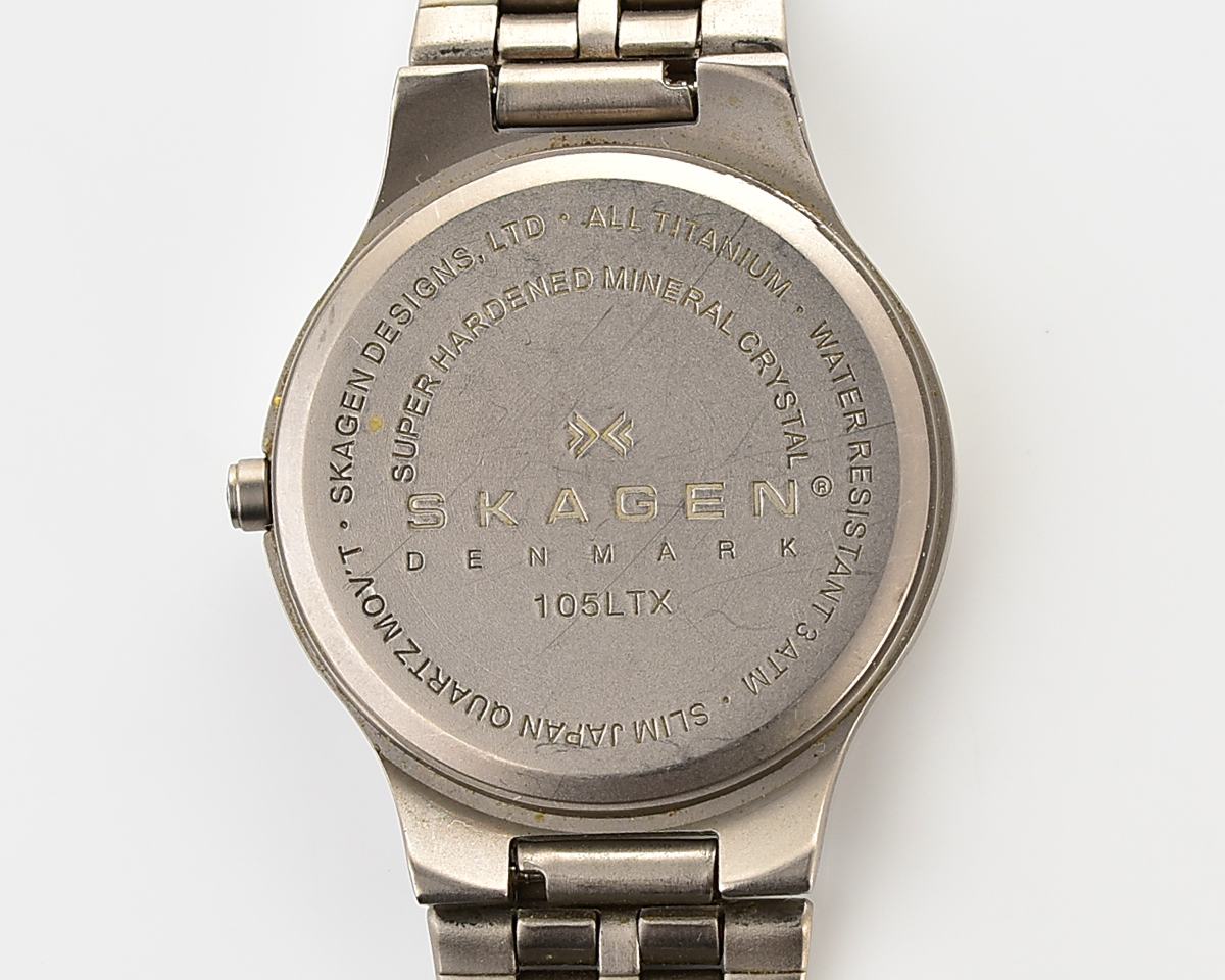 Vintage Skagen Slimline Titanium – Charcoal Sunburst Date Quartz from the Early 2000s