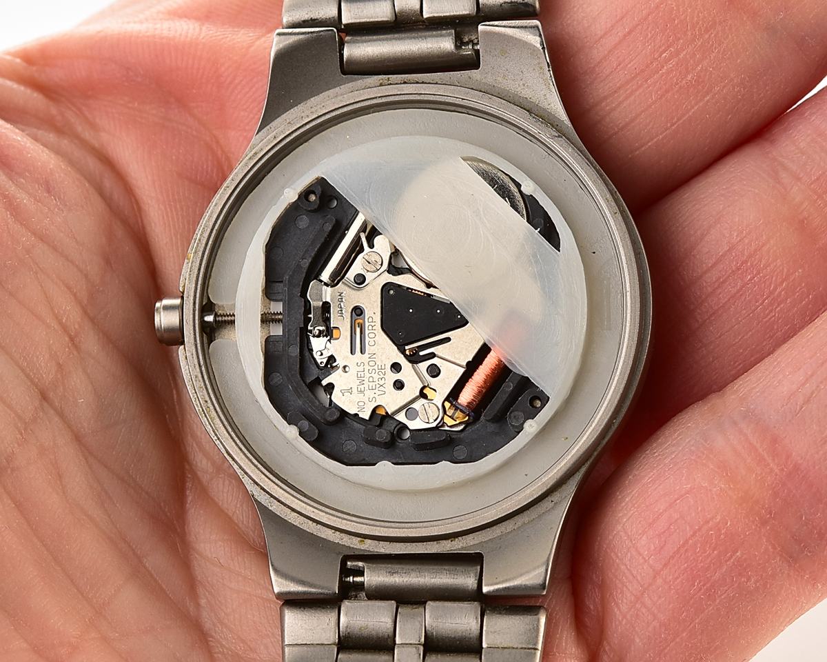 Vintage Skagen Slimline Titanium – Charcoal Sunburst Date Quartz from the Early 2000s