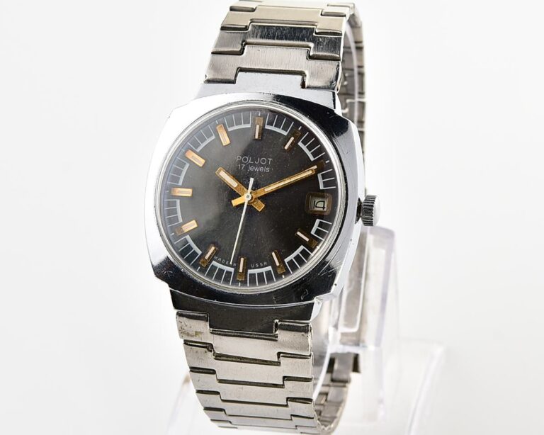 Vintage soviet POLJOT mechanical wristwatch with original stainless steel bracelet
