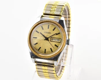 Soviet Raketa vintage mechanical wristwatch with uncommon textured dial