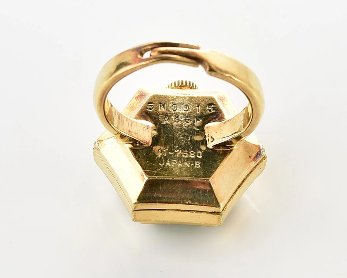 Vintage Seiko Ring Watch – Hexagonal Green Dial from November 1975