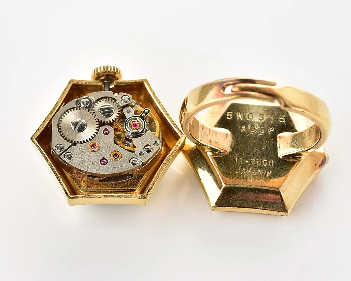 Vintage Seiko Ring Watch – Hexagonal Green Dial from November 1975