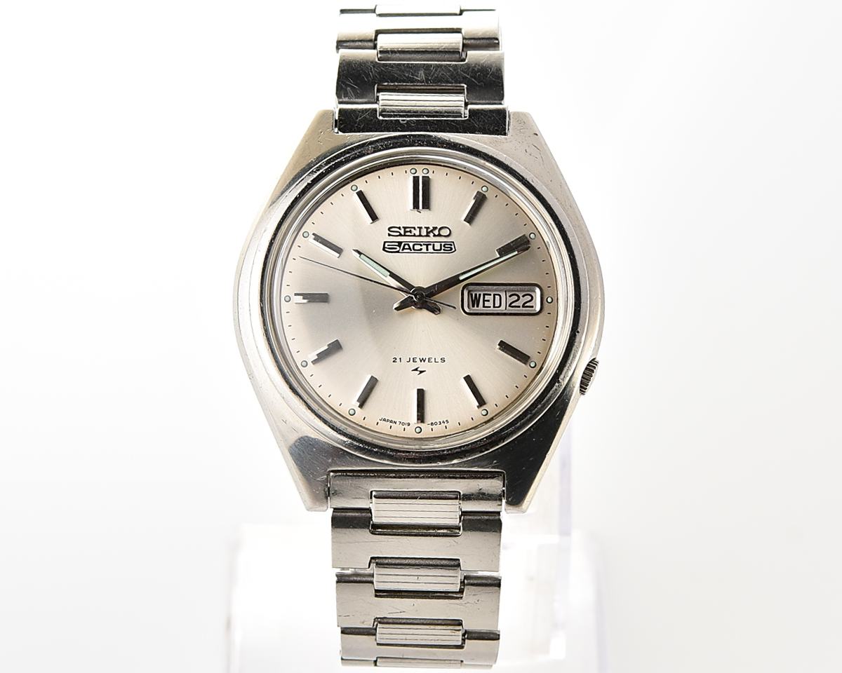 Vintage 1975 Seiko 5 Actus Automatic - Rare "No-5" Silver Sunburst Dial with Original Stamped Bracelet