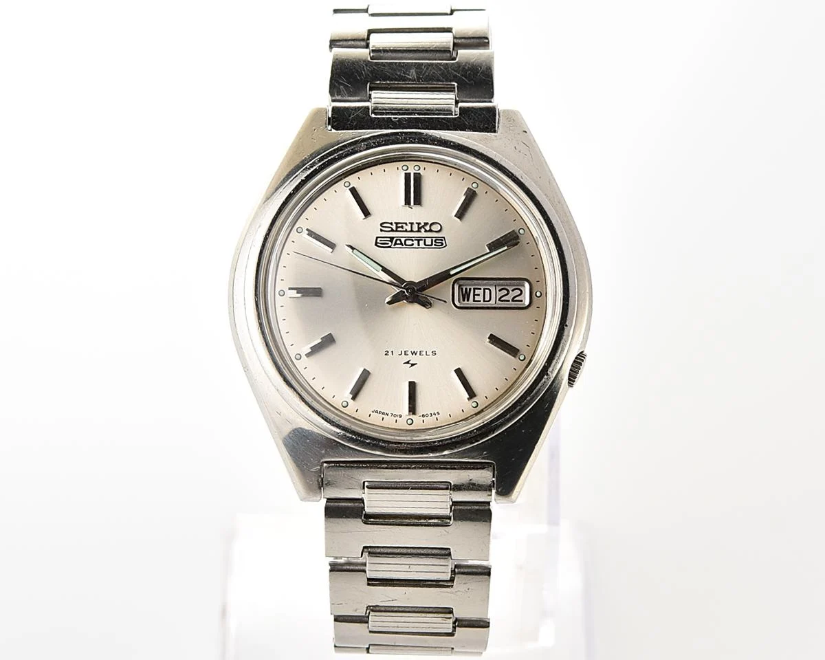 Vintage 1975 Seiko 5 Actus Automatic - Rare "No-5" Silver Sunburst Dial with Original Stamped Bracelet