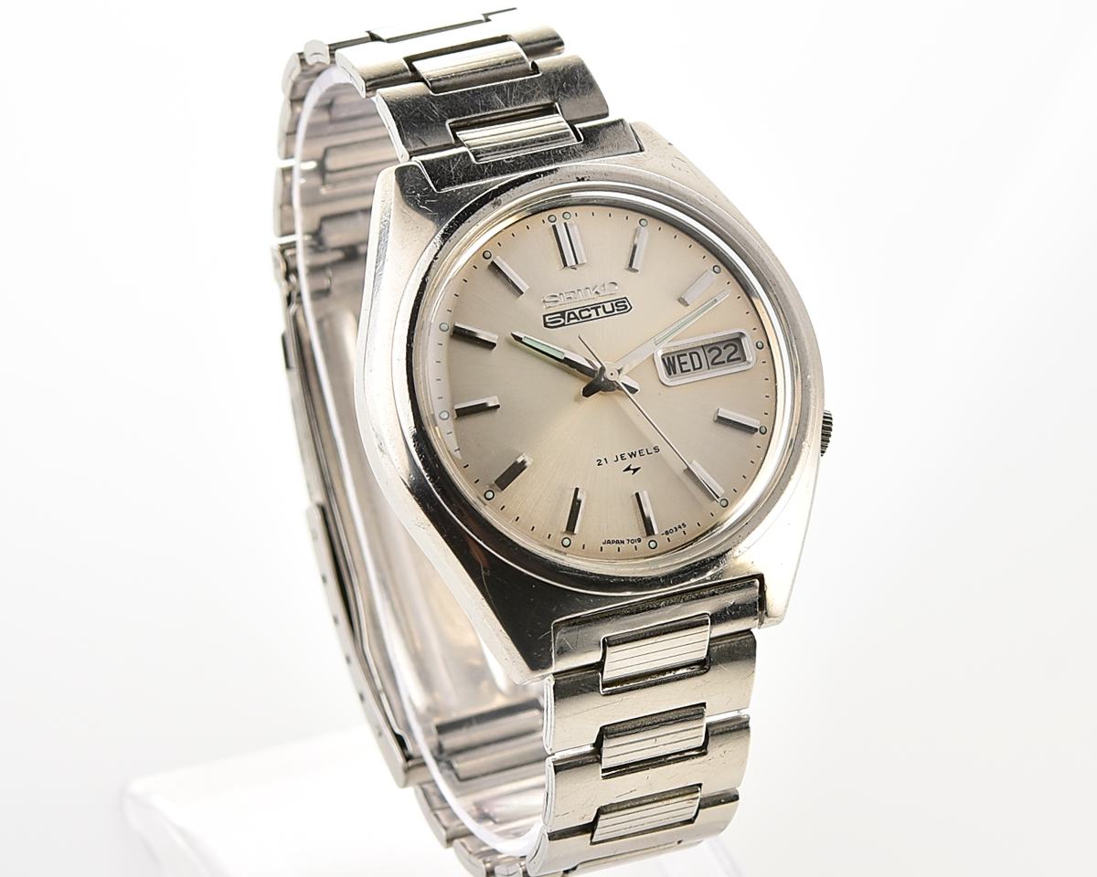 Vintage 1975 Seiko 5 Actus Automatic - Rare "No-5" Silver Sunburst Dial with Original Stamped Bracelet