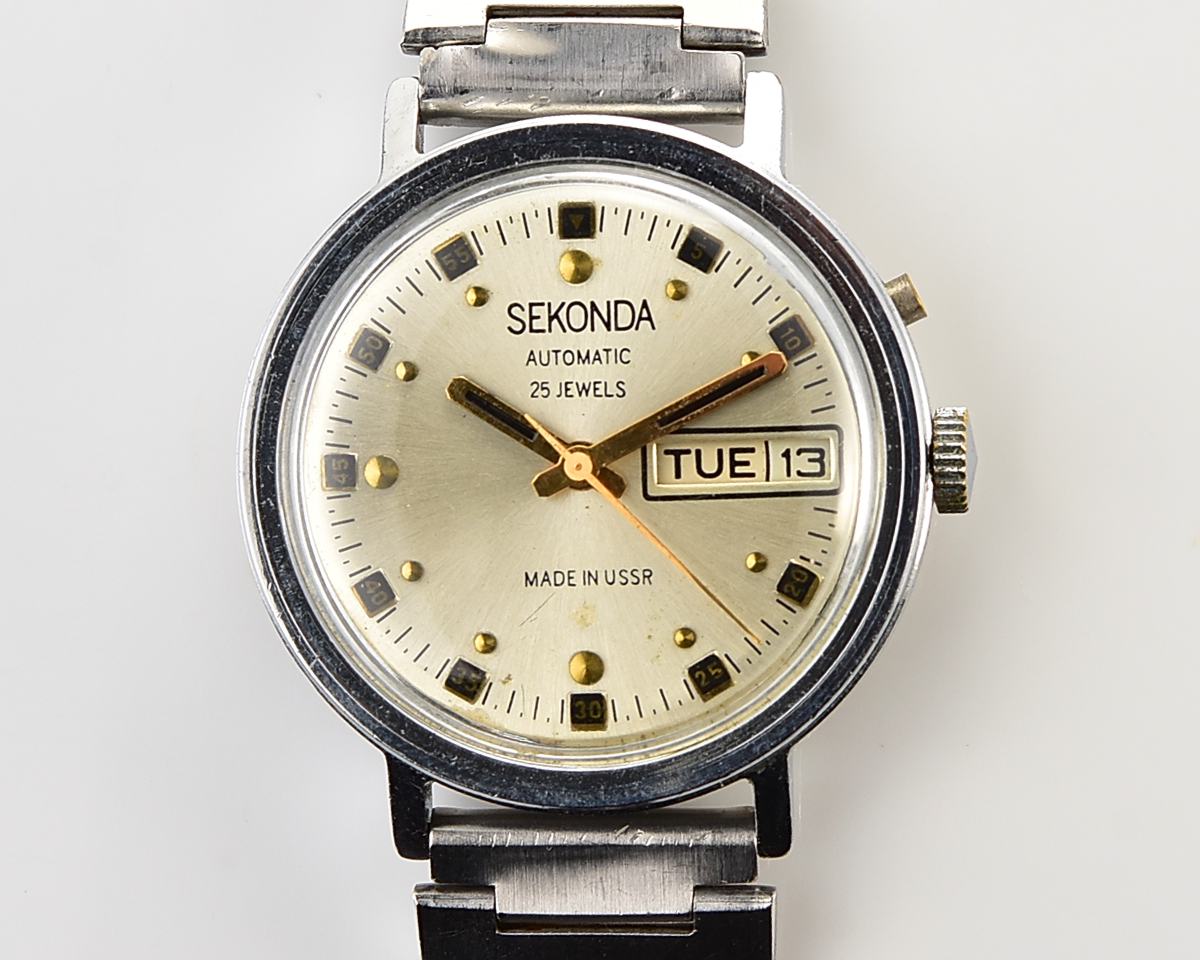 Soviet mechanical Sekonda vintage wristwatch with automatic self-winding movement