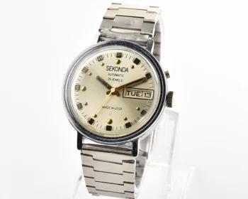 Soviet mechanical Sekonda vintage wristwatch with automatic self-winding movement