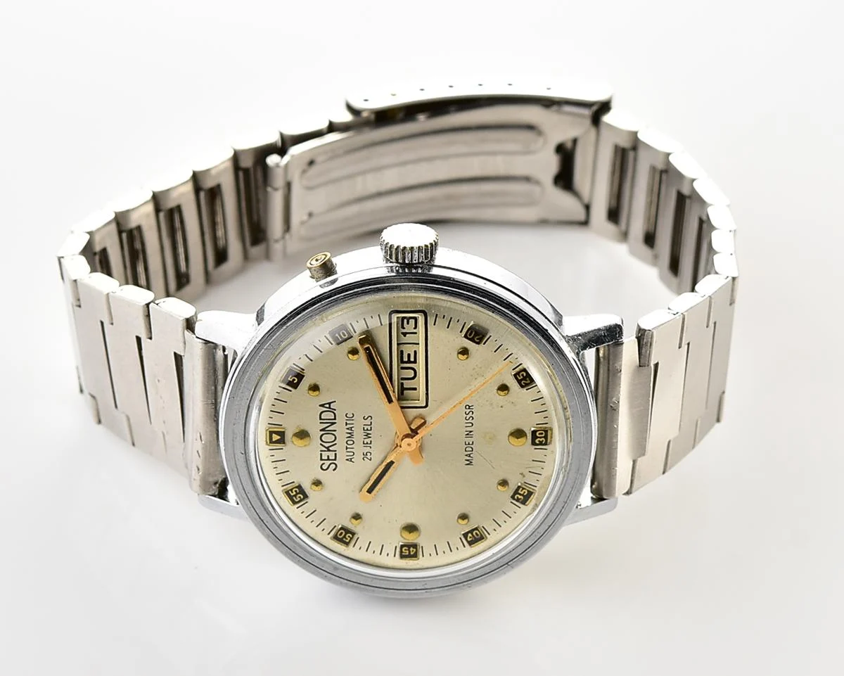 Soviet mechanical Sekonda vintage wristwatch with automatic self-winding movement