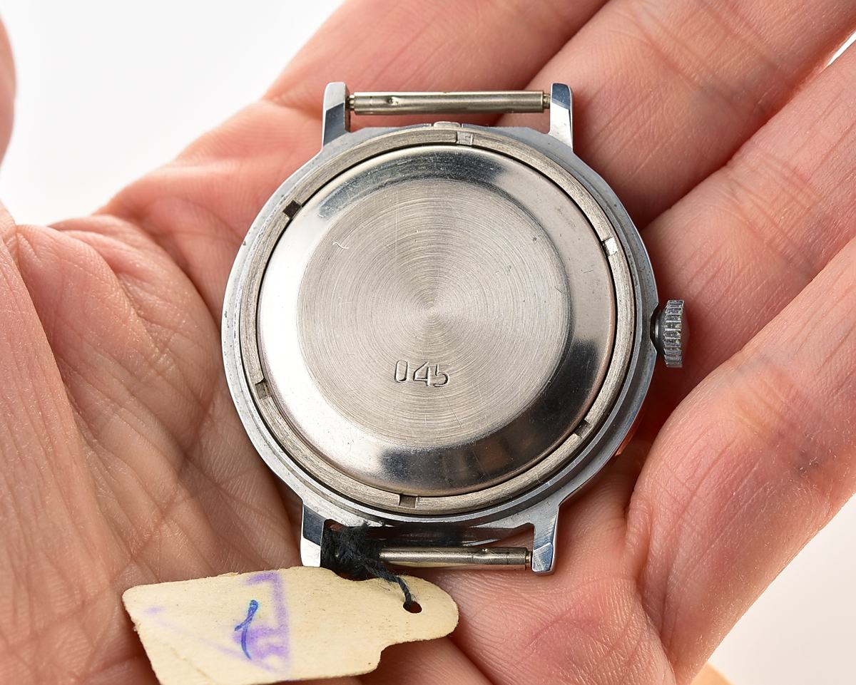 TIME CAPSULE: Slava vintage mechanical wristwatch, New Old Stock(NOS)!
