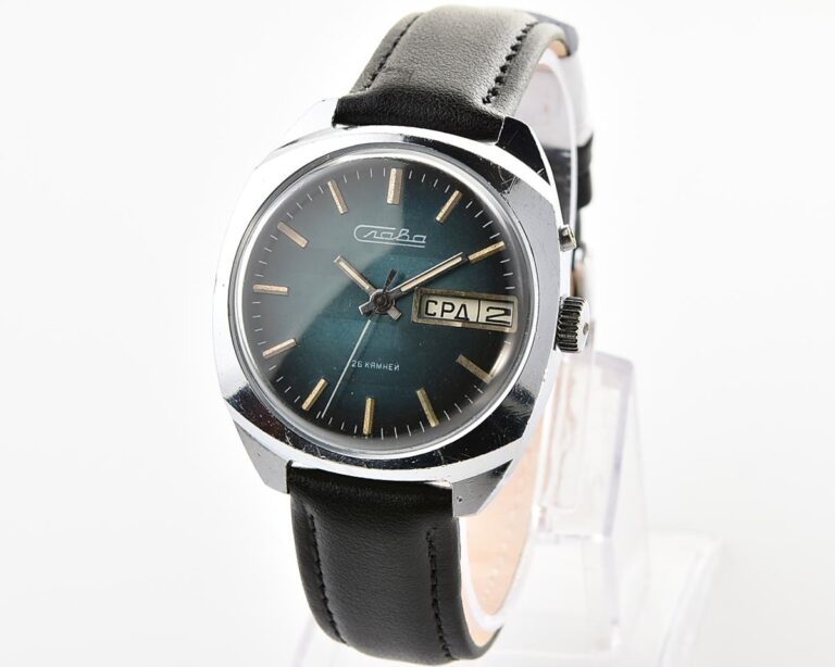 Excellent soviet Slava vintage mechanical wristwatch with rare teal dial