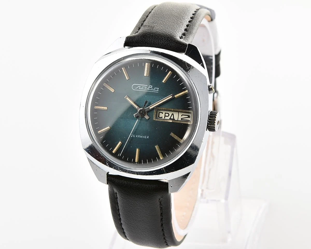 Excellent Soviet Slava vintage mechanical wristwatch with rare teal dial