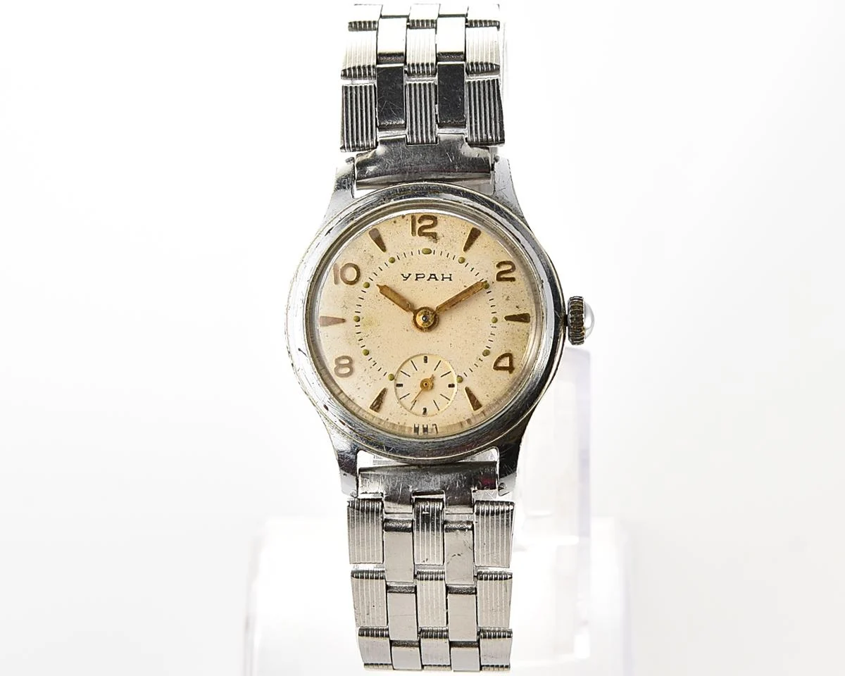 Vintage Soviet mechanical Uran wristwatch