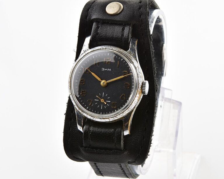 Vintage soviet mechanical POBEDA wristwatch