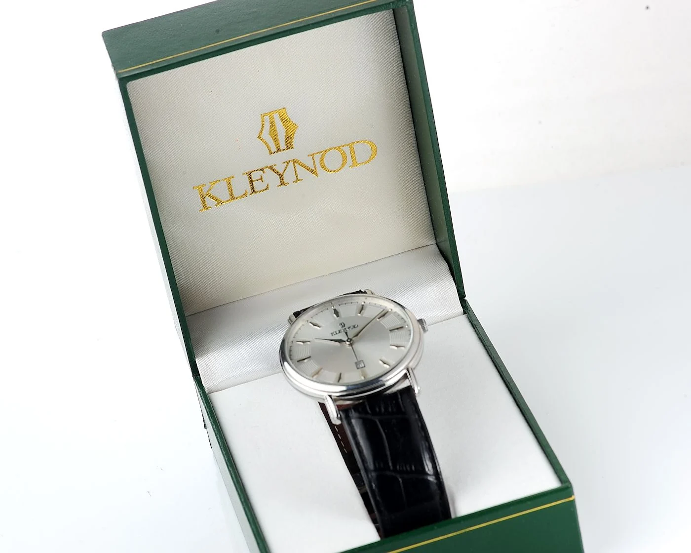 watch Kleynod for Attorney General of UA EXC 18526-SCS_0891