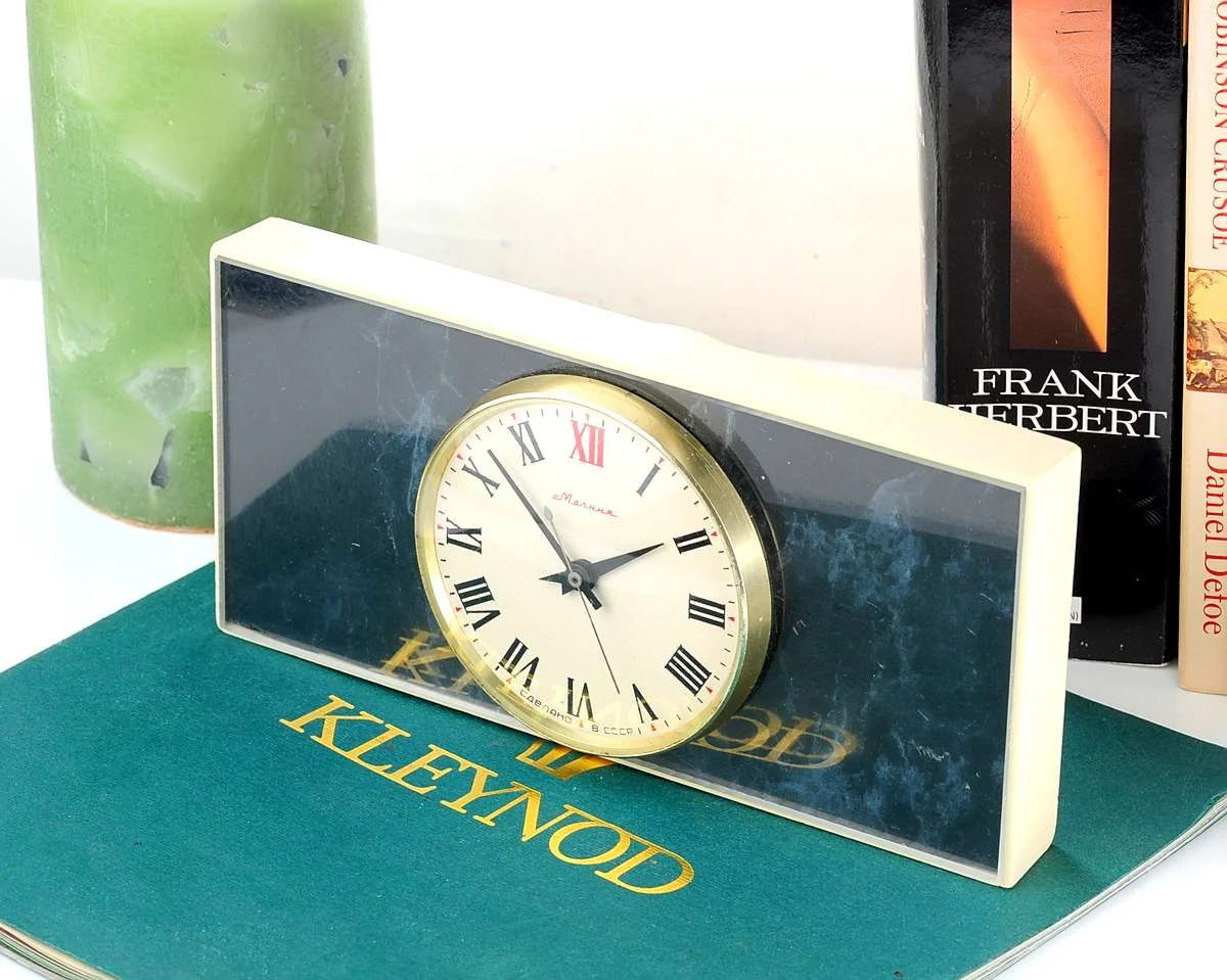 watch Molnija table clock 17135-SCS_0679