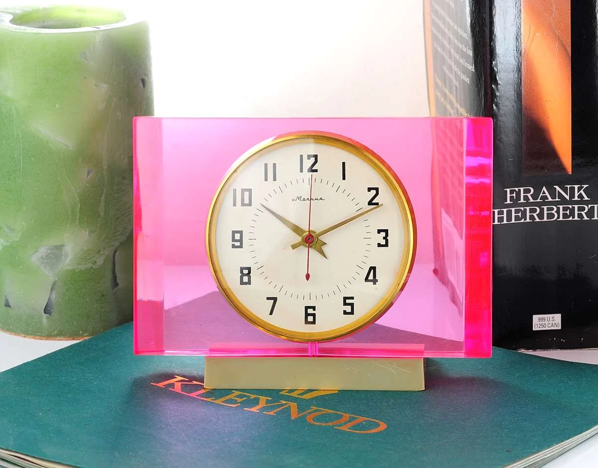 watch Molnija table clock pink block 18110-SCS_0657