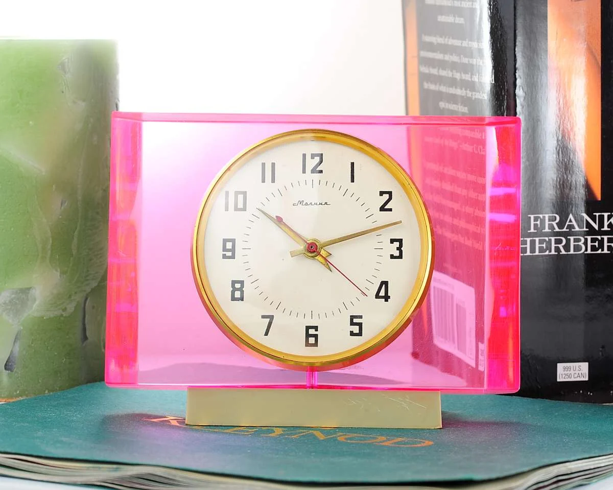Molnija Soviet vintage mechanical table clock