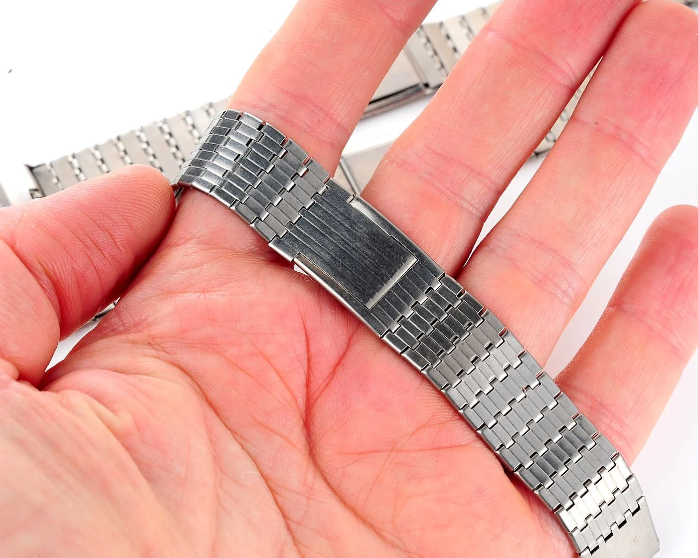 watch accessory: metal bracelet 17301-SCS_0635