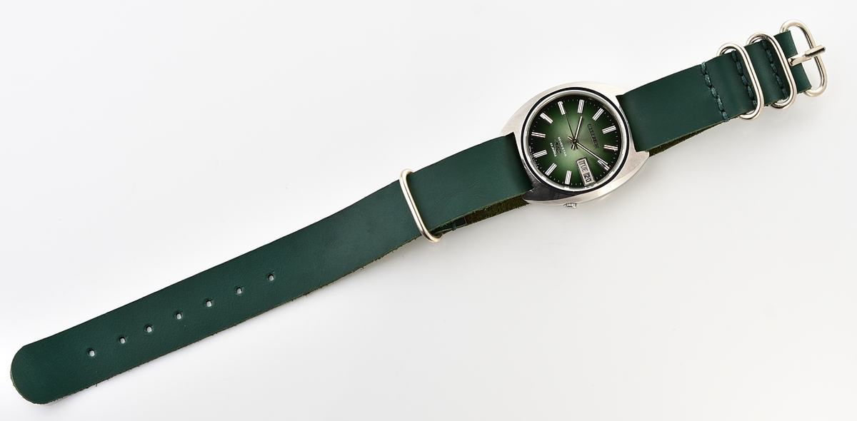 Vintage Citizen Seven Star V2 Automatic with Emerald Green Gradient Dial from September 1973